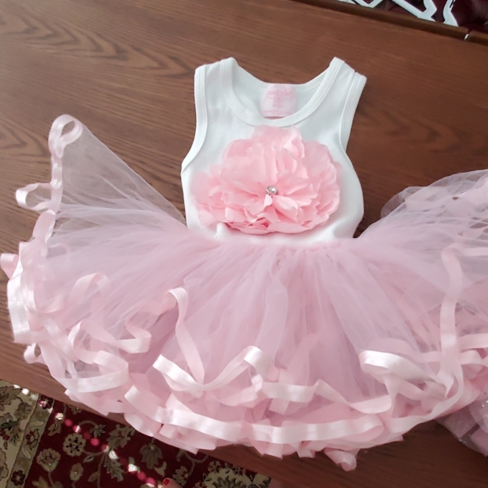 Tutu mud pie